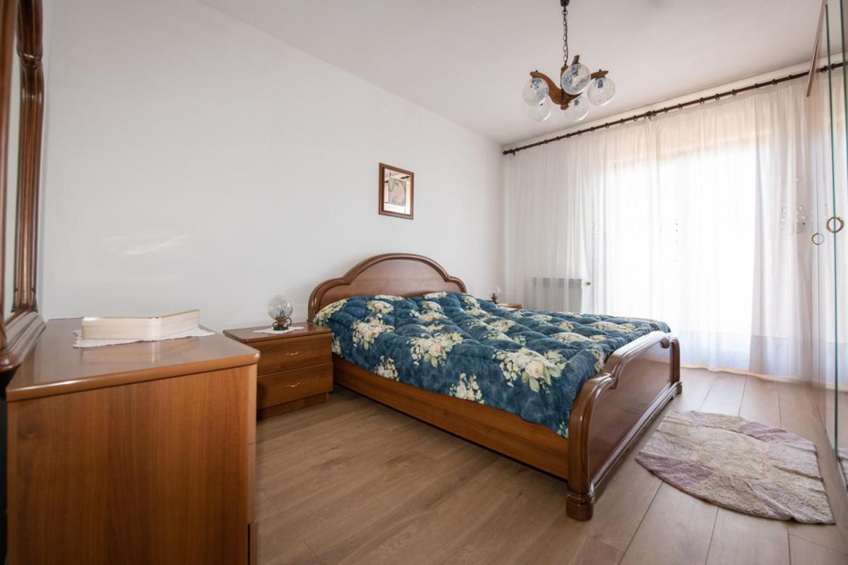 Apartman Elvis 로브란 외부 사진