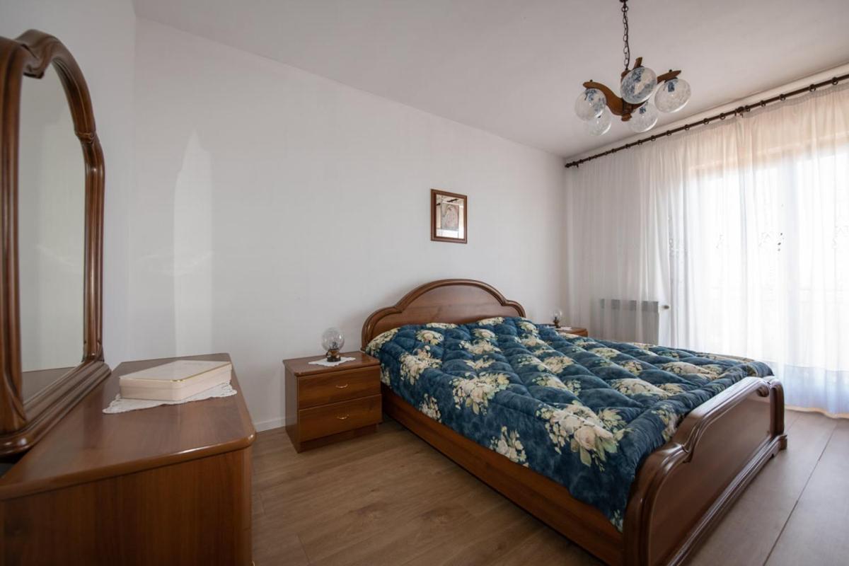 Apartman Elvis 로브란 외부 사진
