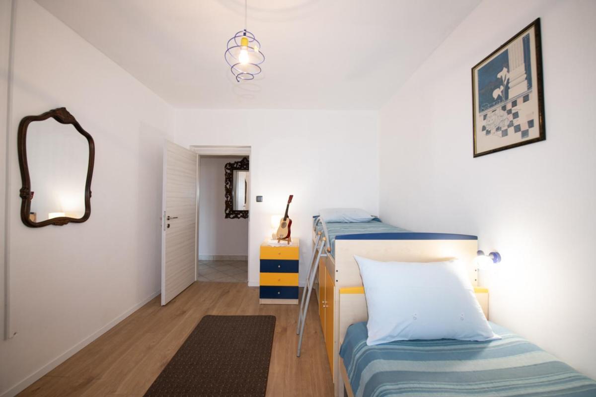 Apartman Elvis 로브란 외부 사진