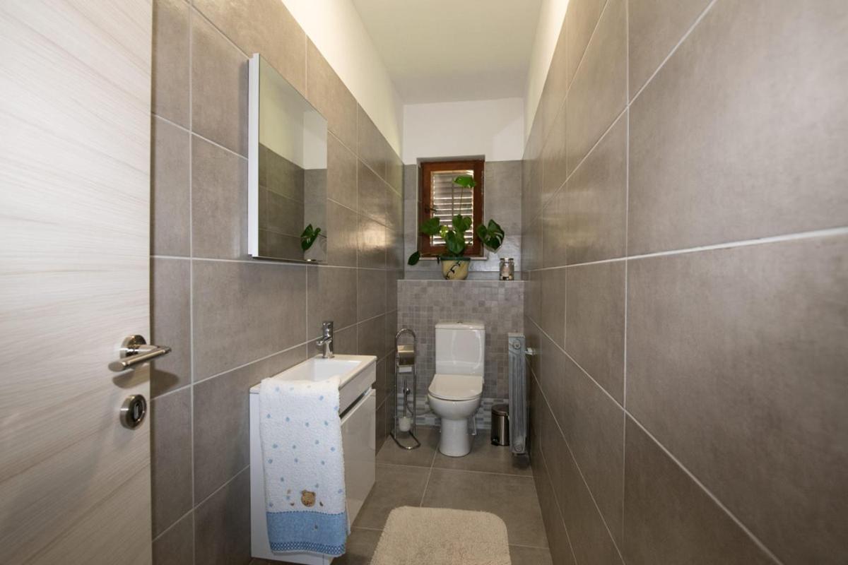 Apartman Elvis 로브란 외부 사진